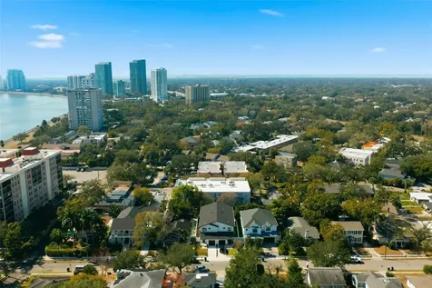 2314 S Clewis Court Tampa FL 33629