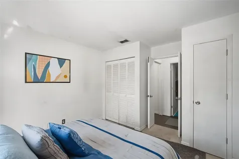 2314 S Clewis Court Tampa FL 33629