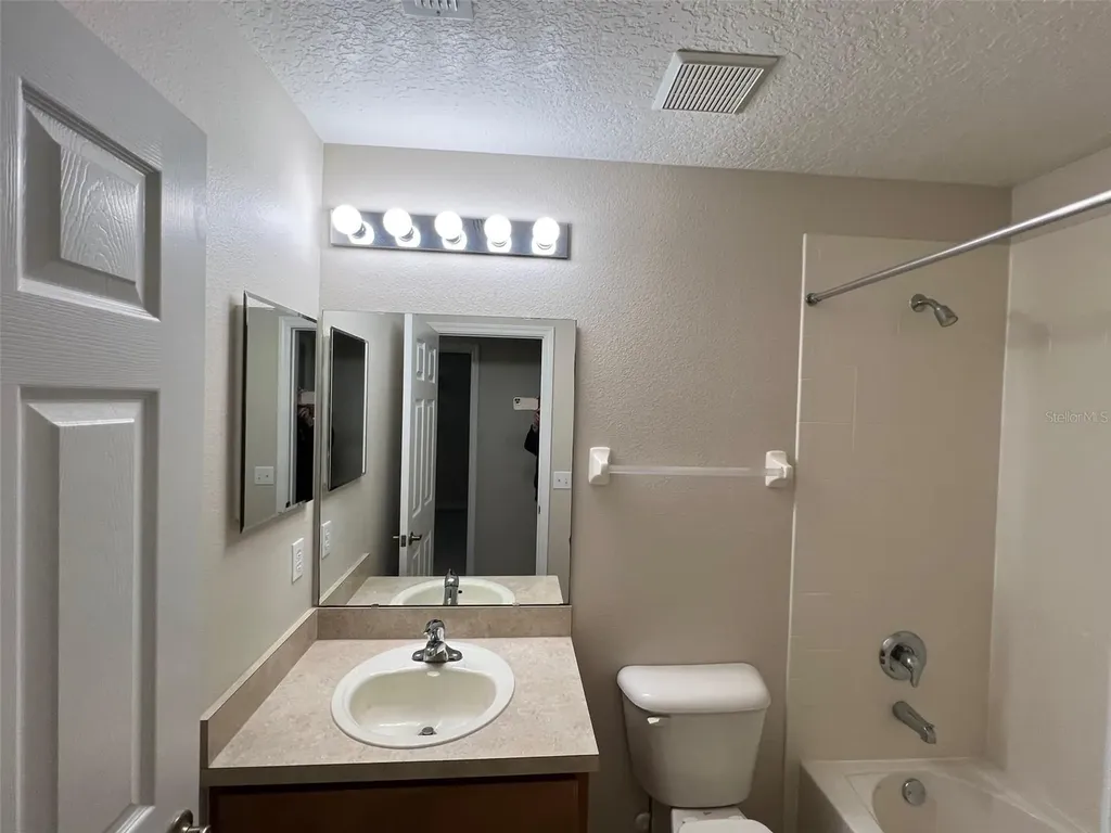 5039 Shorewood Landing Lane Oviedo FL 32765