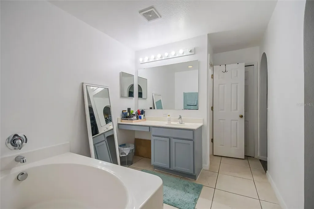 6 Alicante Court Kissimmee FL 34758