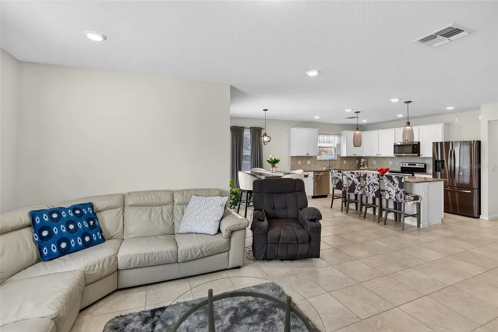 901 Golden Shiner Avenue Ruskin FL 33570