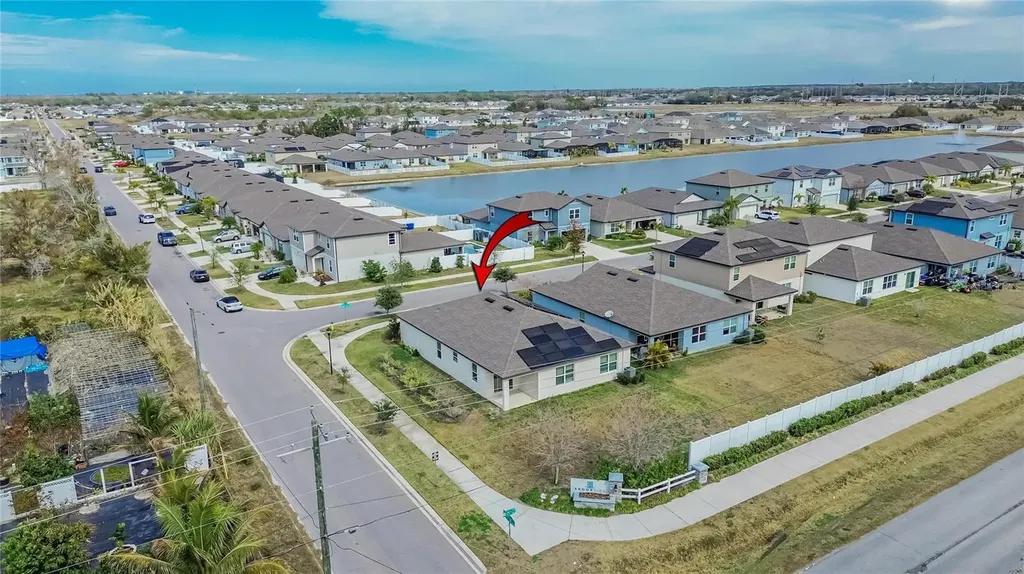 901 Golden Shiner Avenue Ruskin FL 33570