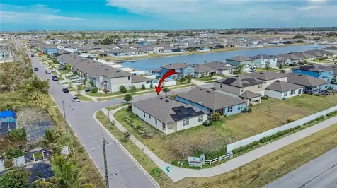 901 Golden Shiner Avenue Ruskin FL 33570