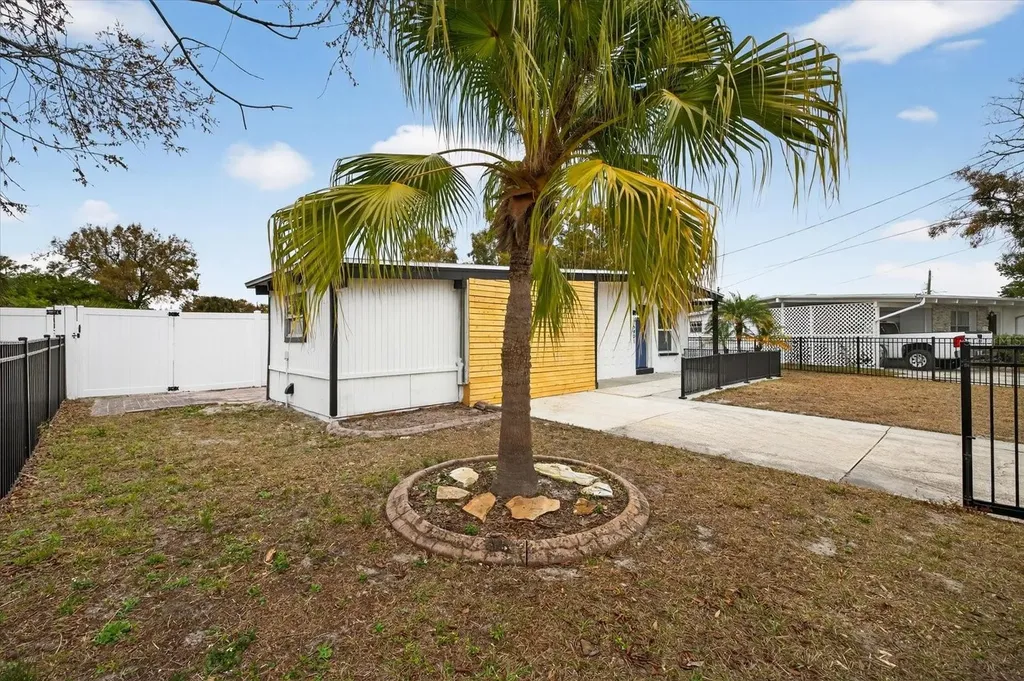 5901 S Coolidge Avenue Tampa FL 33616
