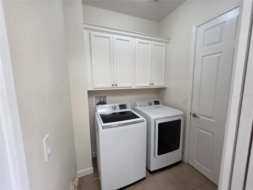 8064 Bridgeport Bay Circle Mount Dora FL 32757