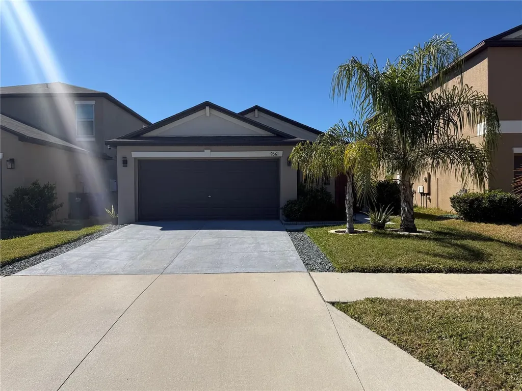 9661 Channing Hill Drive Sun City Center FL 33573