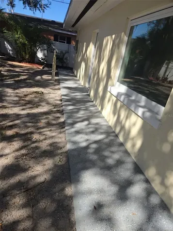 205 S Johnson Street Plant City FL 33563