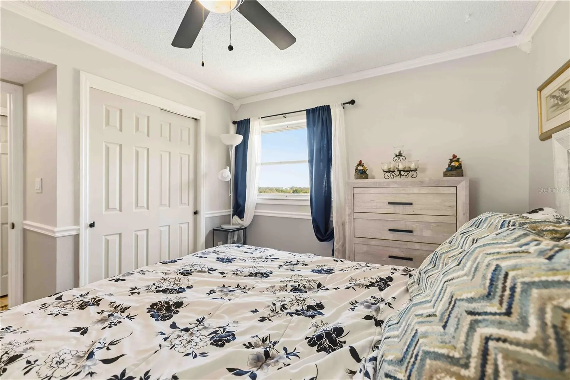 3983 Lake Bayshore Drive Bradenton FL 34205