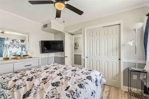 3983 Lake Bayshore Drive Bradenton FL 34205