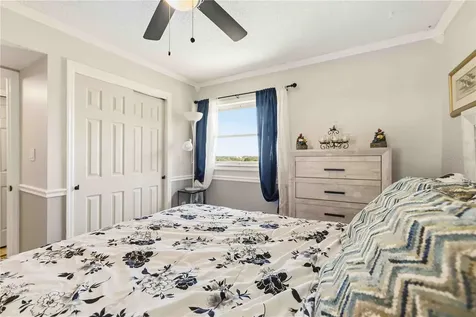 3983 Lake Bayshore Drive Bradenton FL 34205