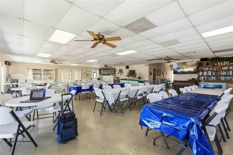 3983 Lake Bayshore Drive Bradenton FL 34205