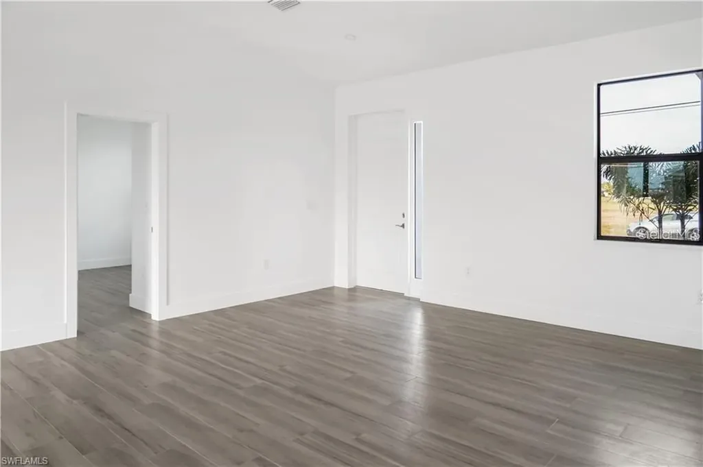 1436 NW 31st Avenue Cape Coral FL 33993