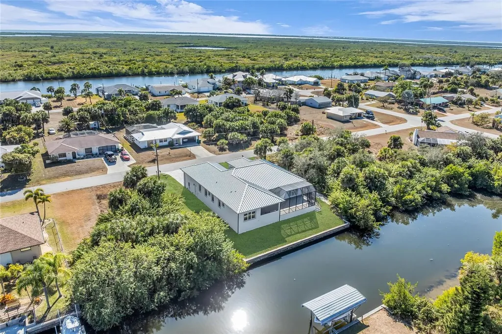 18702 Arapahoe Circle Port Charlotte FL 33948