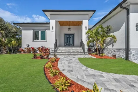 18702 Arapahoe Circle Port Charlotte FL 33948