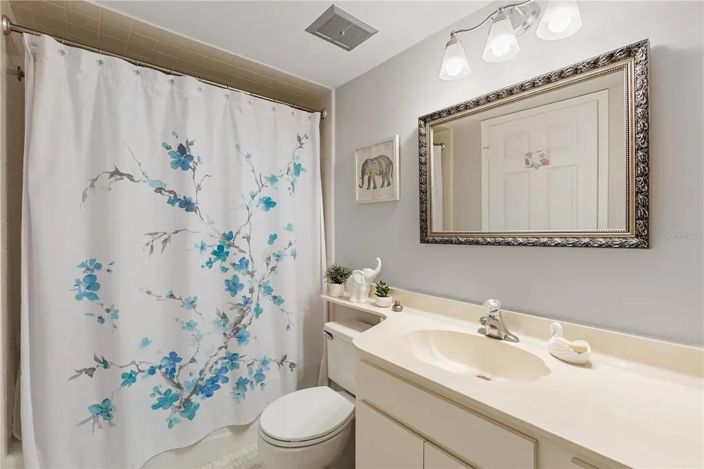 530 Spring Lakes Boulevard Bradenton FL 34210