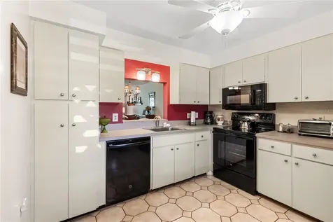 530 Spring Lakes Boulevard Bradenton FL 34210