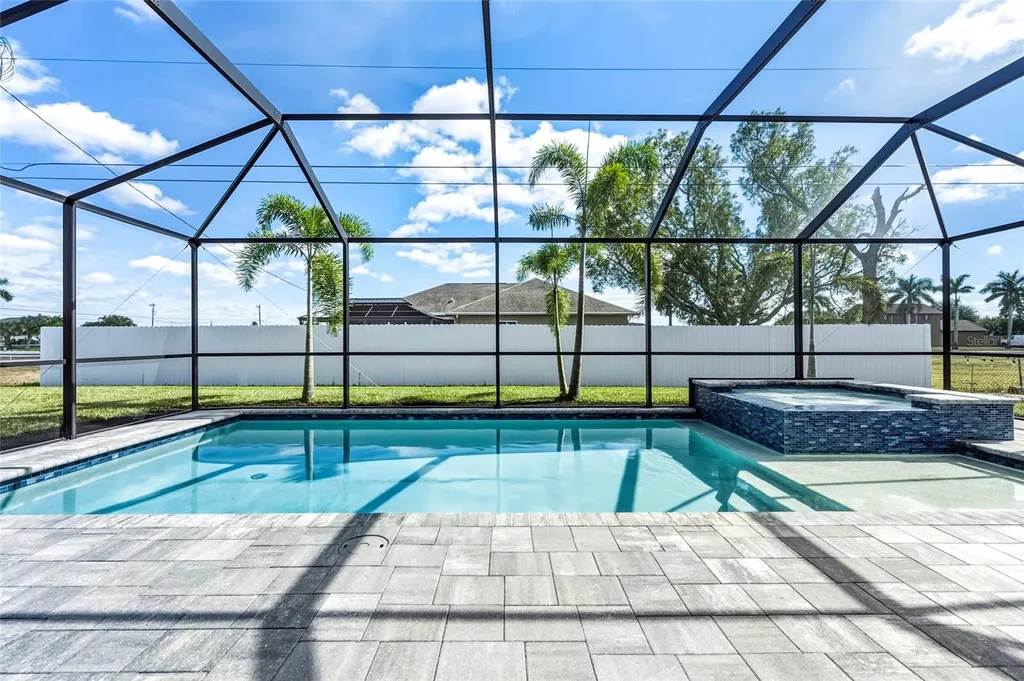 1107 NW 7th Place Cape Coral FL 33993