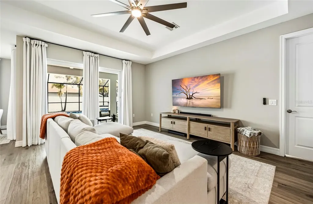 1107 NW 7th Place Cape Coral FL 33993