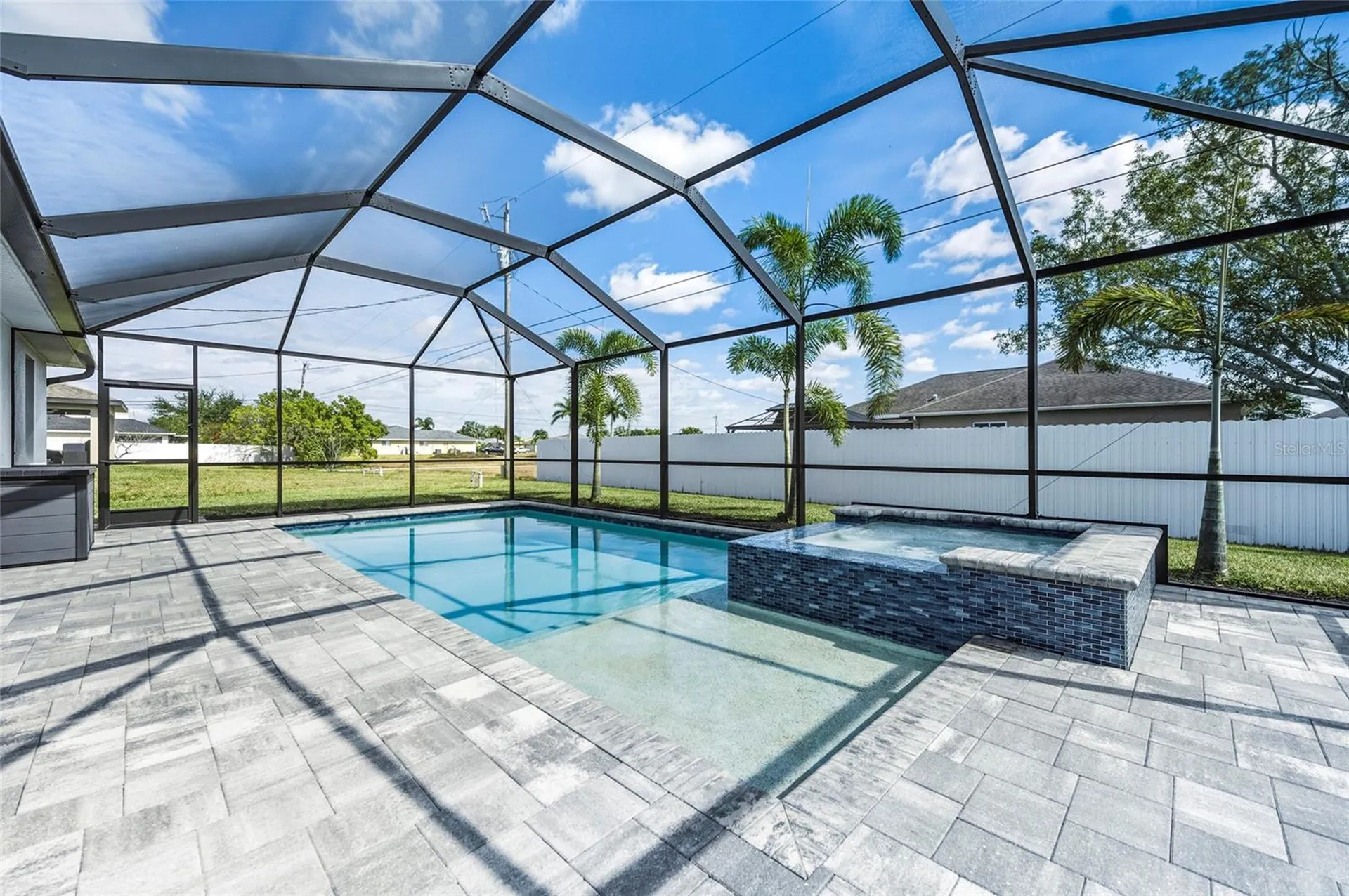 1107 NW 7th Place Cape Coral FL 33993