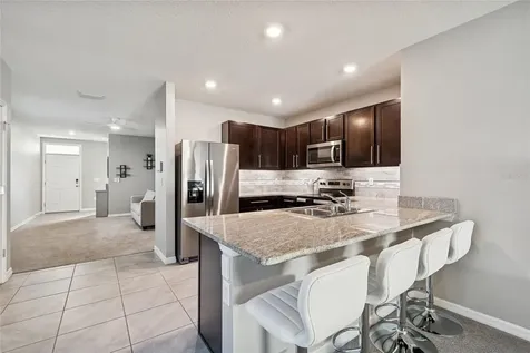 5221 Hillside Meadow Place Tampa FL 33610