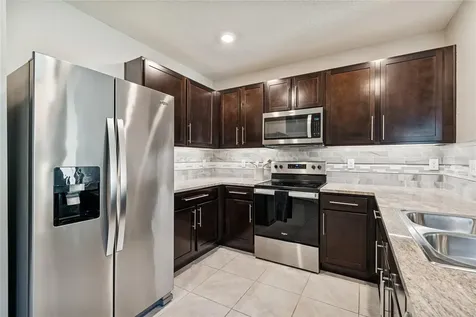 5221 Hillside Meadow Place Tampa FL 33610