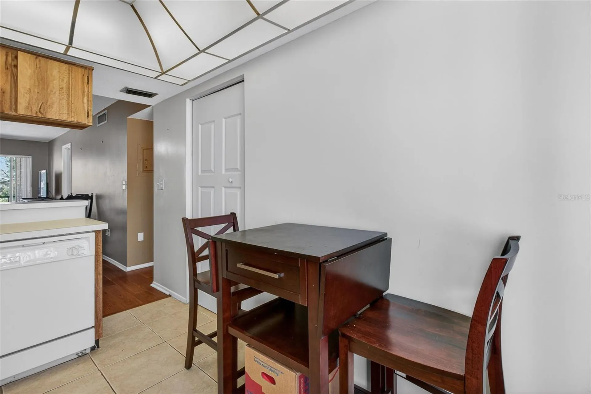 208 Cypress Court Oldsmar FL 34677