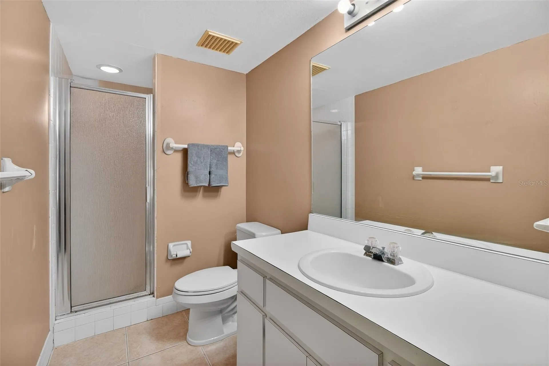 208 Cypress Court Oldsmar FL 34677