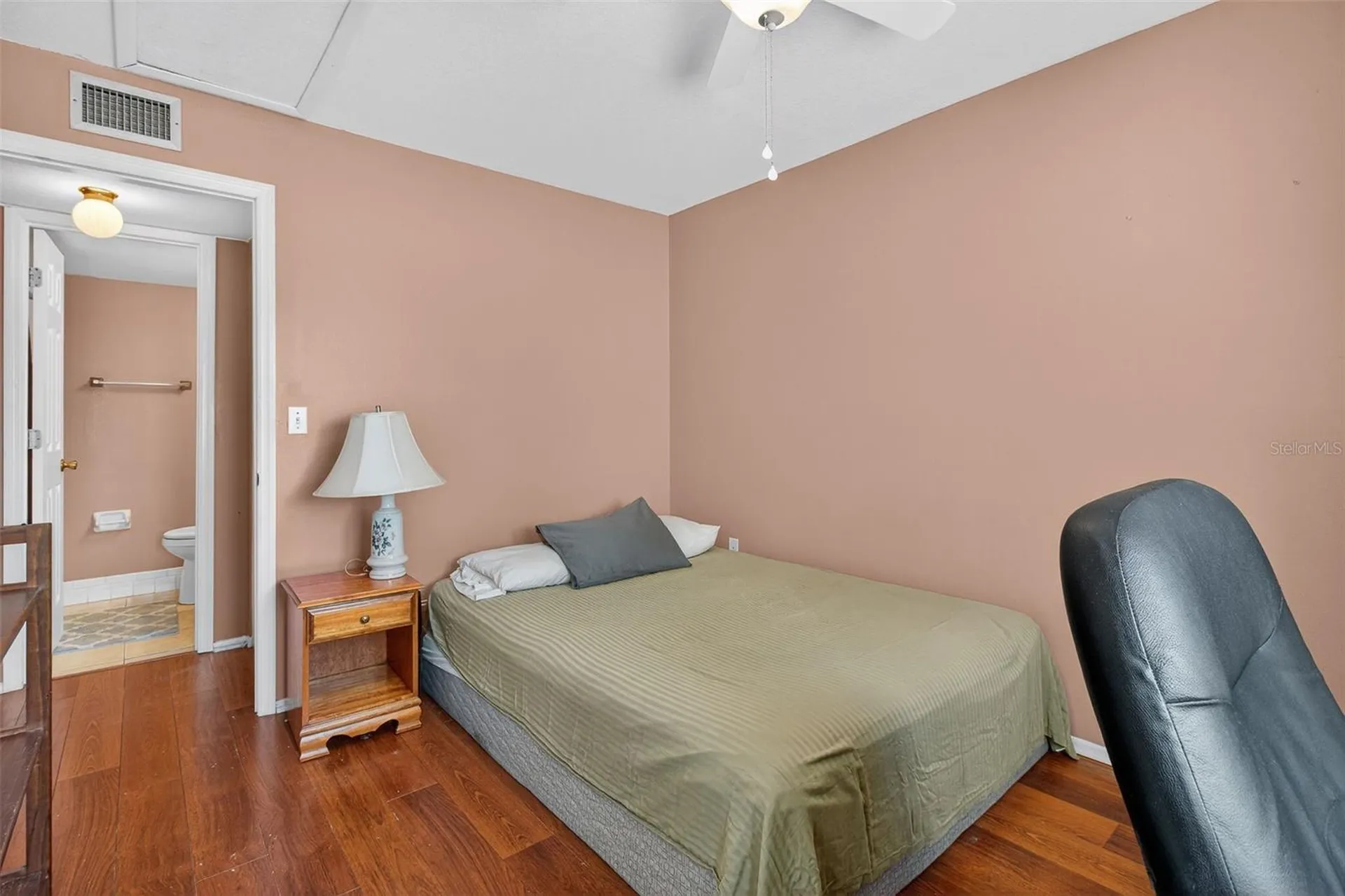 208 Cypress Court Oldsmar FL 34677