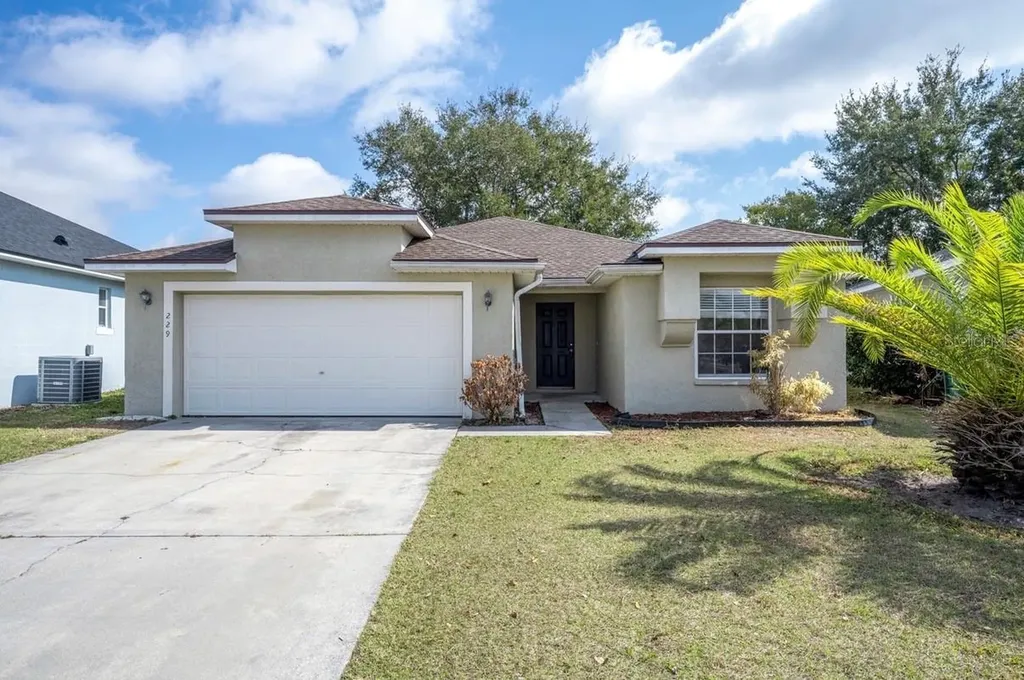 229 Magical Way Kissimmee FL 34744