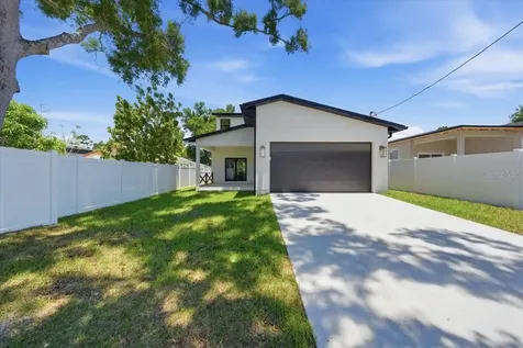 5130 Dartmouth Avenue N St Petersburg FL 33710