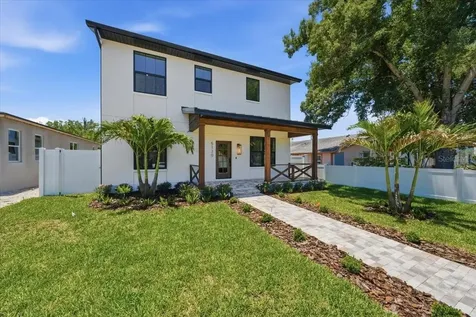 5130 Dartmouth Avenue N St Petersburg FL 33710