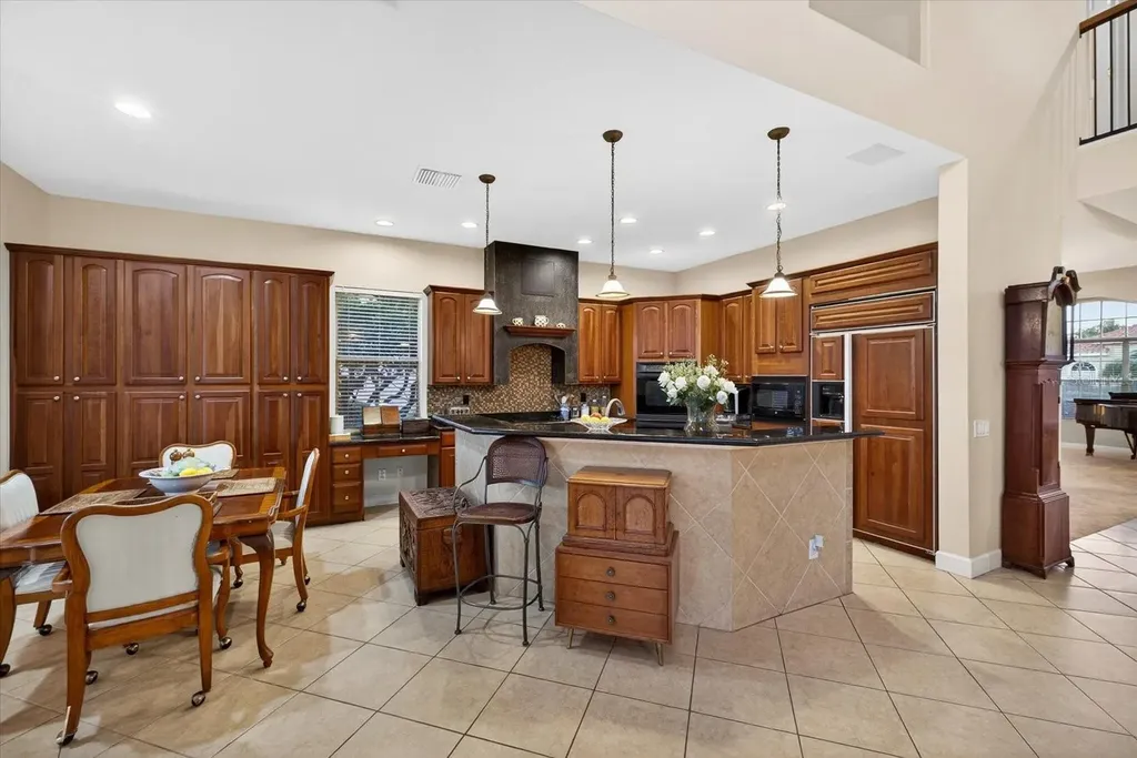 5510 E Longboat Boulevard Tampa FL 33615
