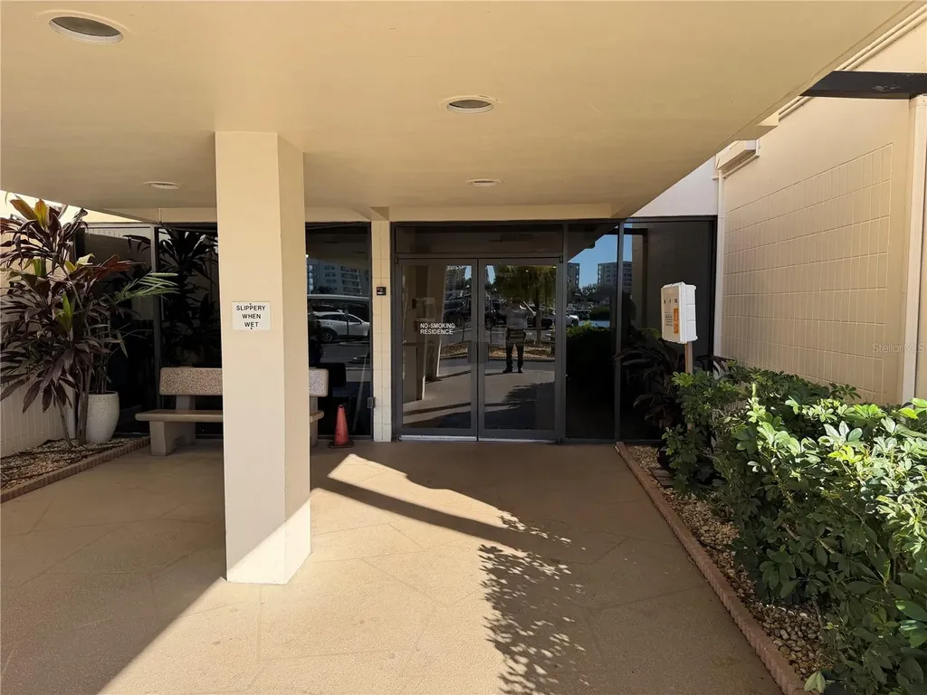 7400 Sun Island Drive S South Pasadena FL 33707