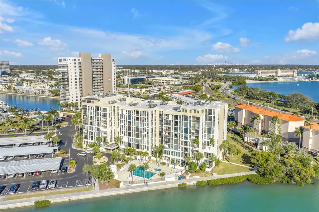 7400 Sun Island Drive S South Pasadena FL 33707