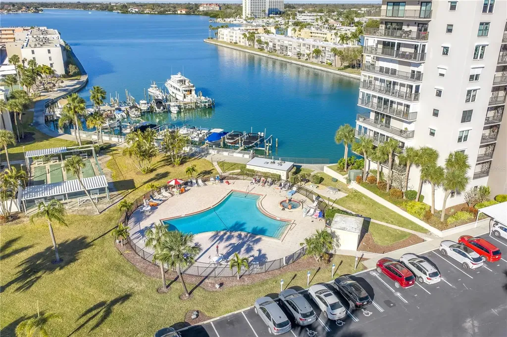 7400 Sun Island Drive S South Pasadena FL 33707