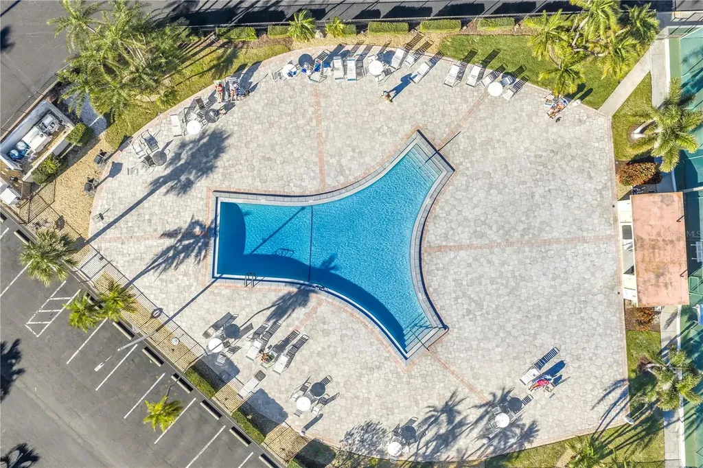 7400 Sun Island Drive S South Pasadena FL 33707