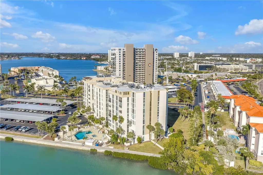7400 Sun Island Drive S South Pasadena FL 33707