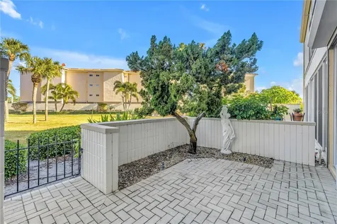 7400 Sun Island Drive S South Pasadena FL 33707