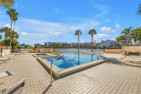 7400 Sun Island Drive S South Pasadena FL 33707