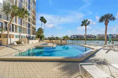7400 Sun Island Drive S South Pasadena FL 33707