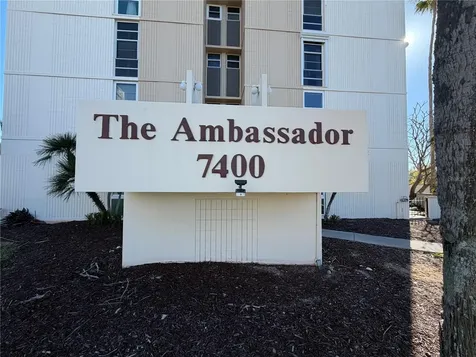 7400 Sun Island Drive S South Pasadena FL 33707