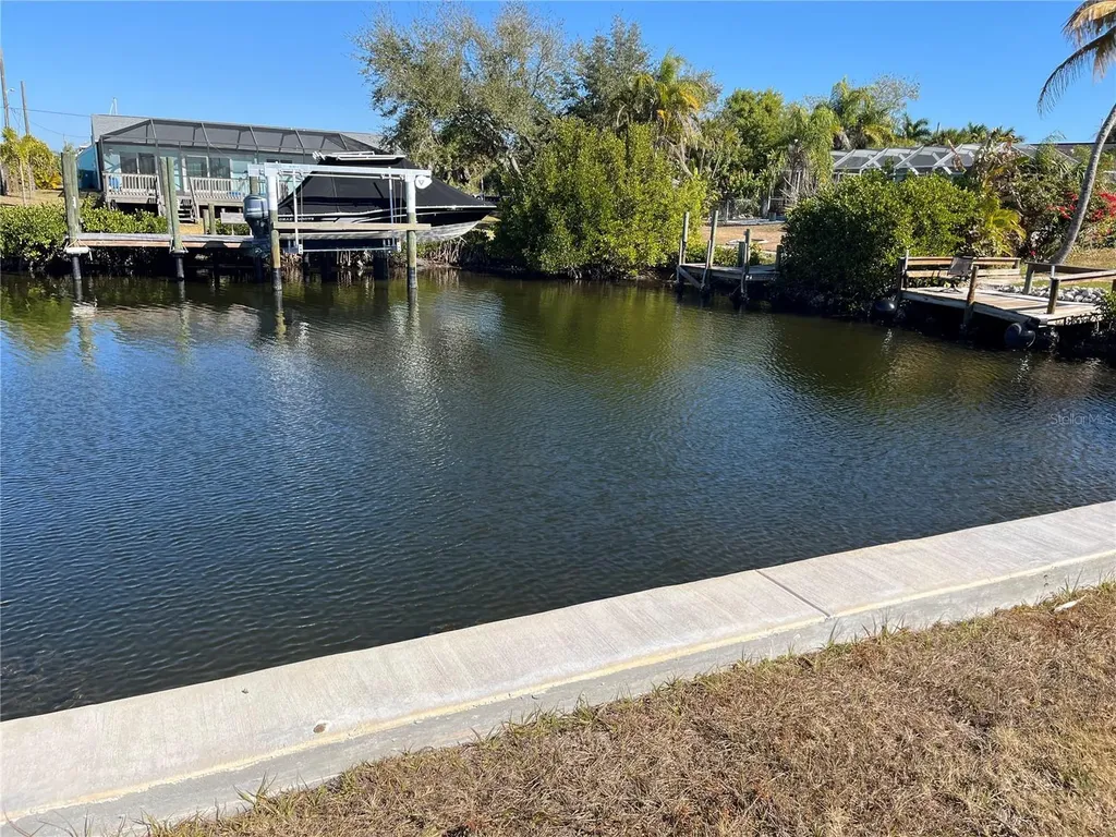 19262 Pine Bluff Court Port Charlotte FL 33948