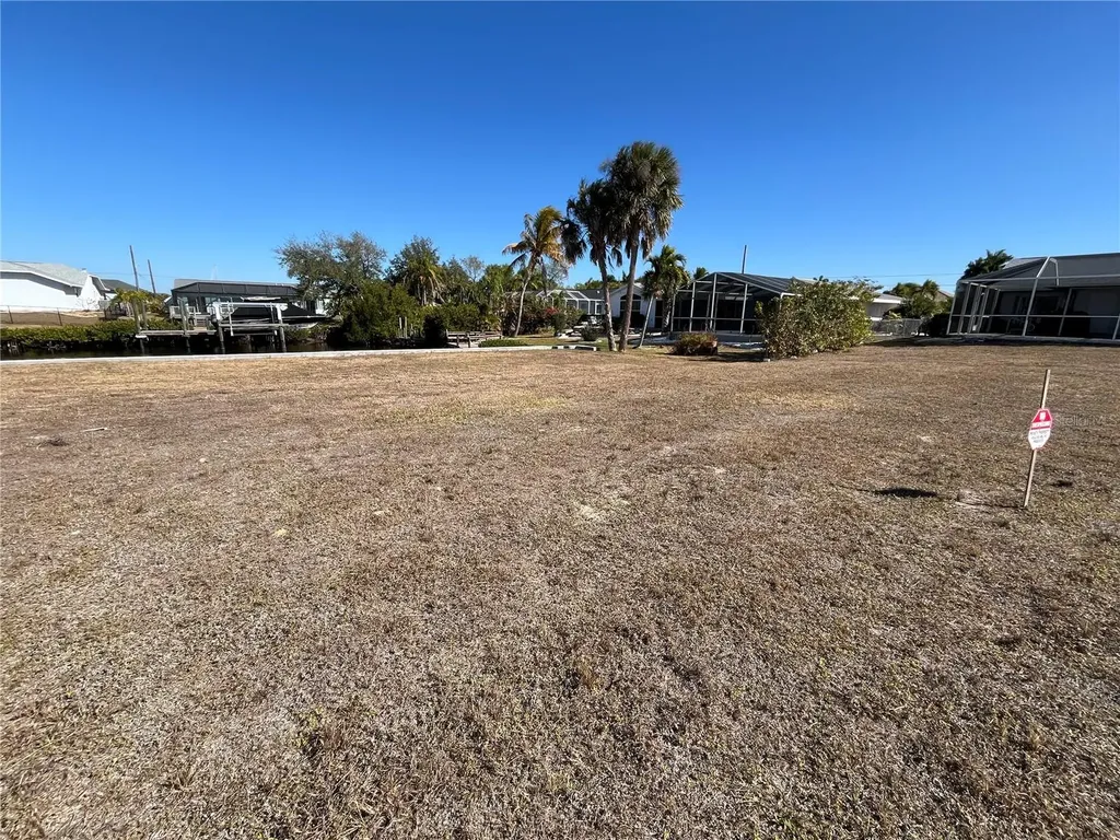 19262 Pine Bluff Court Port Charlotte FL 33948