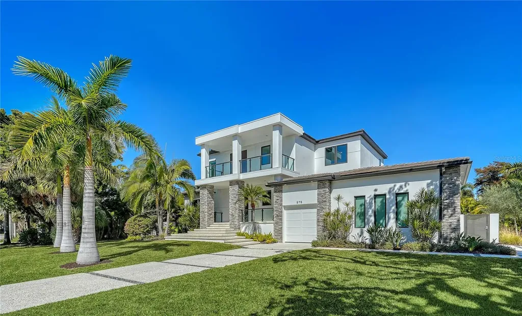 575 S Spoonbill Drive Sarasota FL 34236