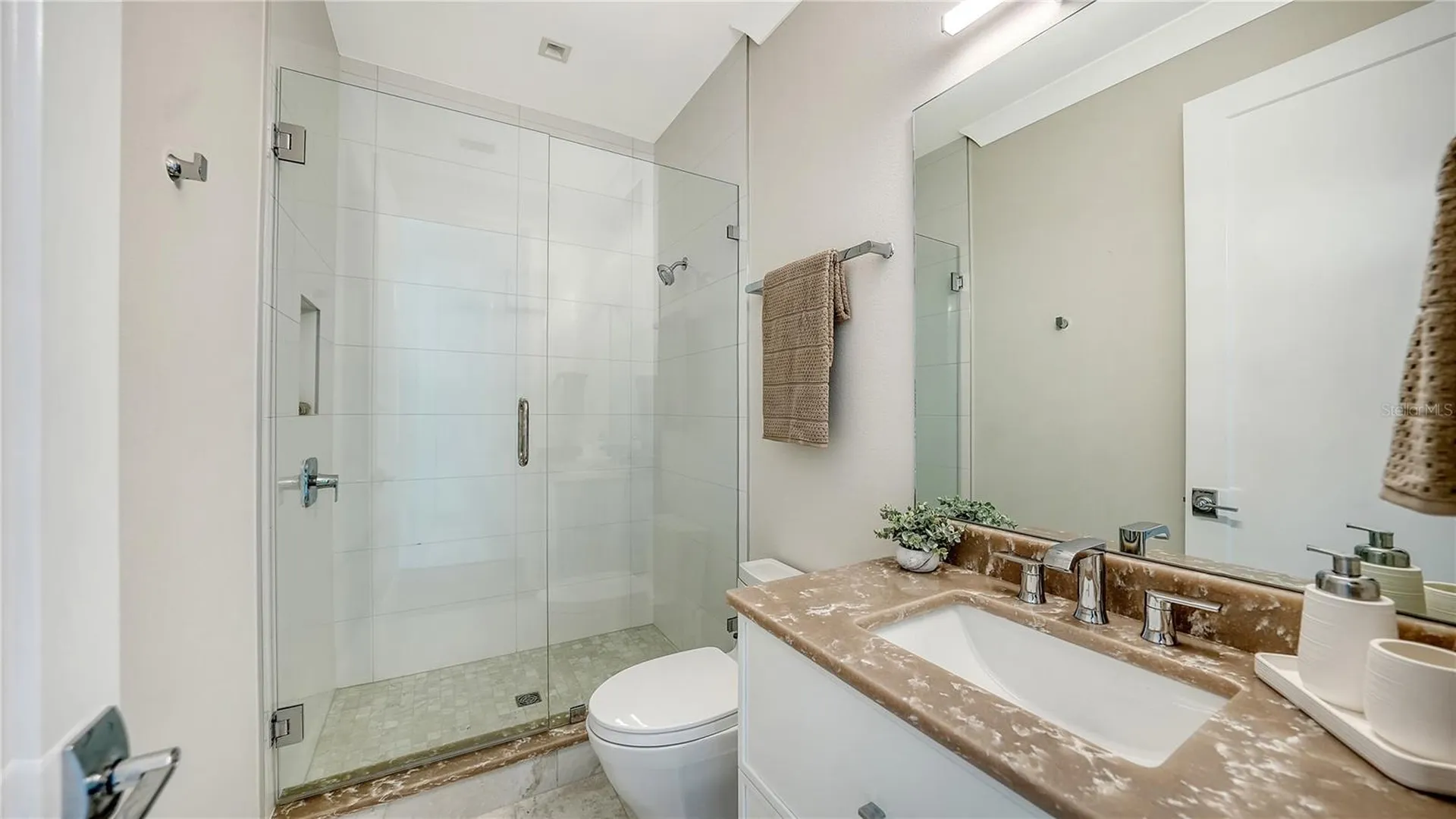 575 S Spoonbill Drive Sarasota FL 34236