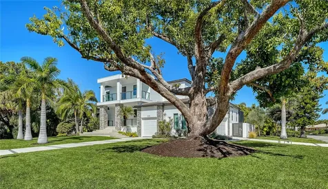575 S Spoonbill Drive Sarasota FL 34236