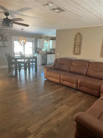 5561 NE 5th Place Ocala FL 34470
