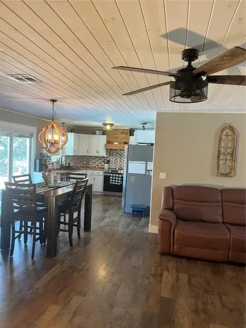 5561 NE 5th Place Ocala FL 34470