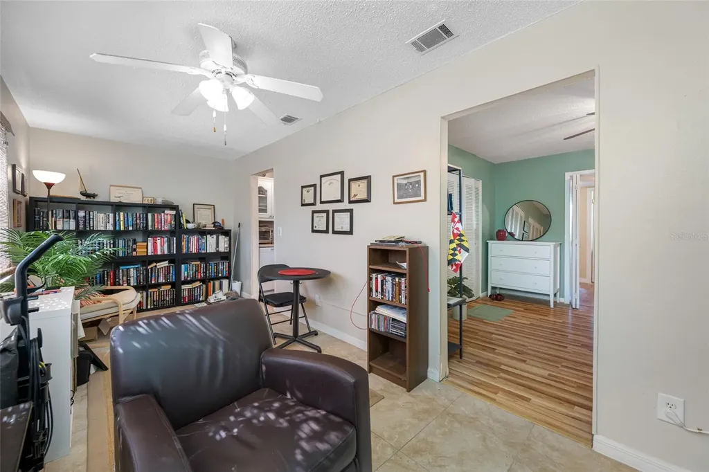 5217 81st Street N St Petersburg FL 33709