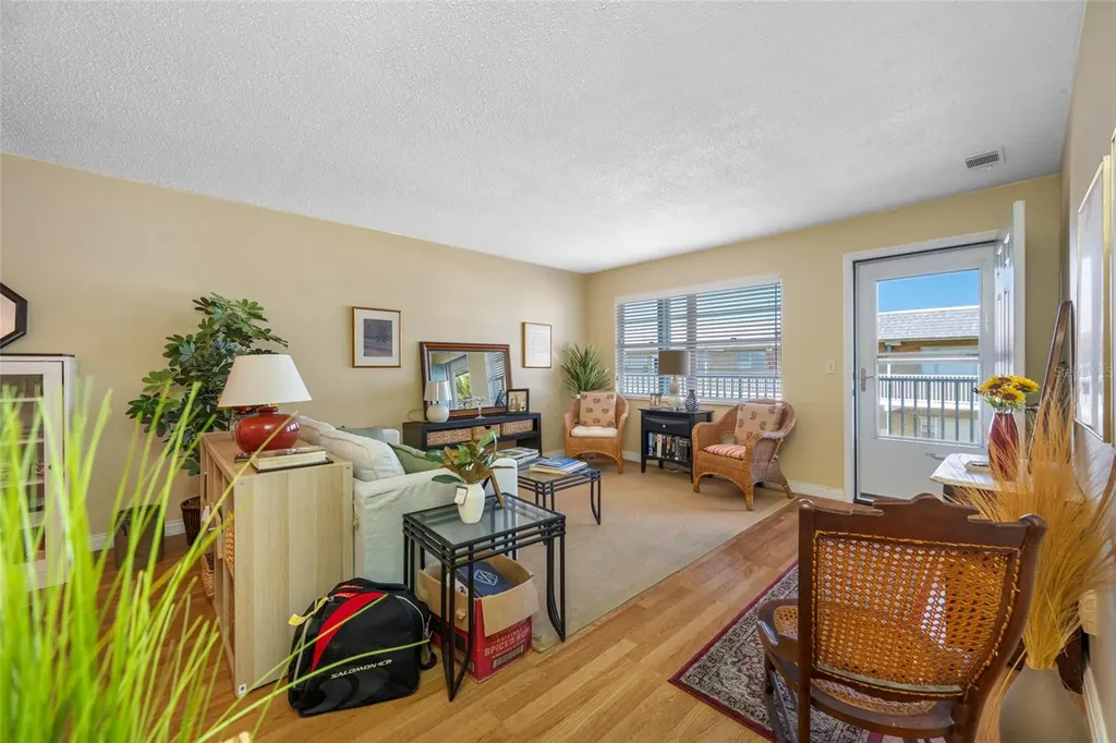 5217 81st Street N St Petersburg FL 33709